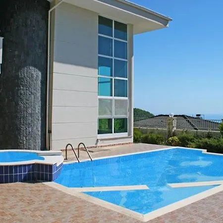 White Village With Jacuzzi And Private Pool * ألانيا